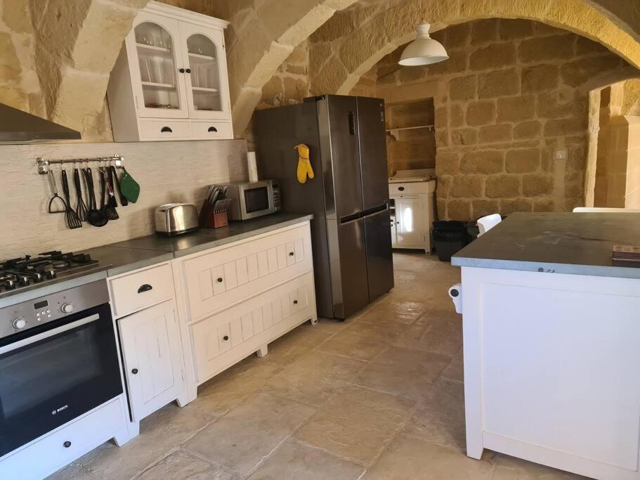 Farmhouse Villa With Large Pool And Garden In Gozo Gharb  Exterior photo