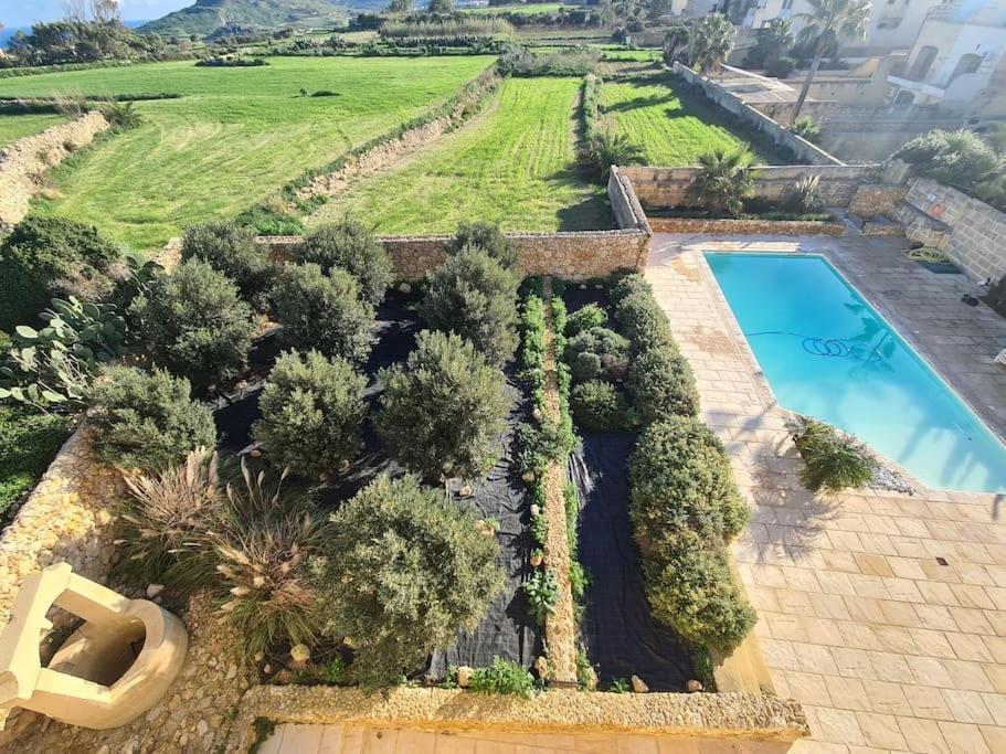 Farmhouse Villa With Large Pool And Garden In Gozo Gharb  Exterior photo